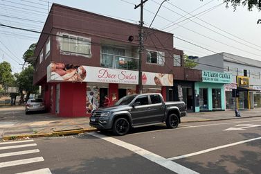 Sal&atilde;o Comercial &agrave; venda - 388m&sup2; - Zona VII