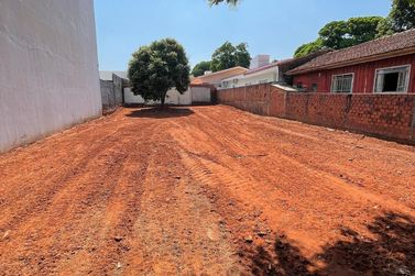Terreno &agrave; venda - 490m&sup2; - N&atilde;o informado
