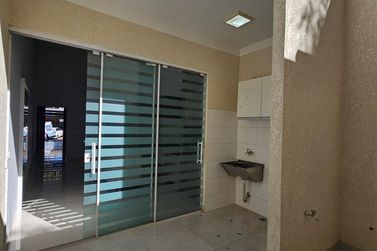 Casa &agrave; venda - 150m&sup2; - Jardim Santa Clara