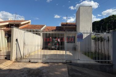 Casa &agrave; venda - 100m&sup2; - ZONA IV
