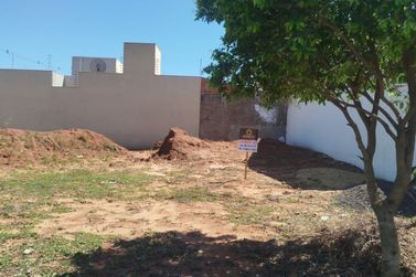Terreno &agrave; venda - 125m&sup2; - Jardim Janina