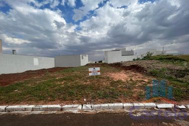 Terreno &agrave; venda - 220m&sup2; - Parque Residencial Metropolitano