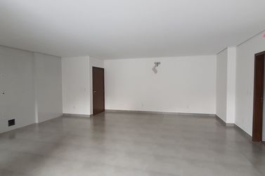 Apartamento &agrave; venda - 111m&sup2; - Zona I
