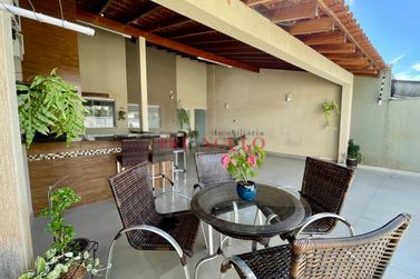 Casa &agrave; venda - 145m&sup2; - ZONA IV