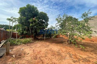 Casa &agrave; venda - 490m&sup2; - Zona VII