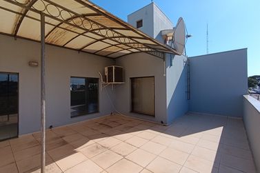 Sal&atilde;o Comercial para alugar - 185m&sup2; - ZONA I