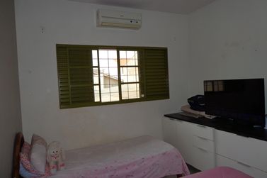 Sobrado &agrave; venda - 247m&sup2; - Zona 2