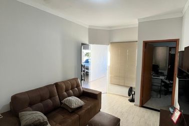 Casa &agrave; venda - 129m&sup2; - Jardim Laguna