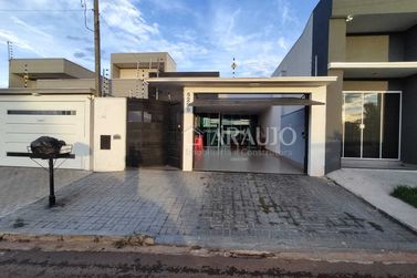 Casa &agrave; venda - 130m&sup2; - Jardim Caravelle