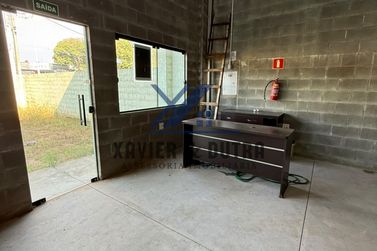 Sal&atilde;o Comercial para alugar - 640m&sup2; - Zona Armaz&eacute;m
