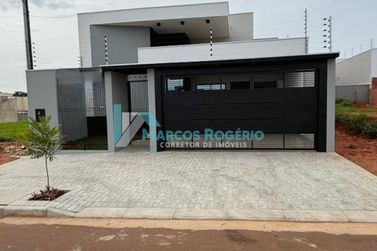 Casa &agrave; venda - 110m&sup2; - Jardim Cima