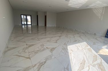 Sal&atilde;o Comercial &agrave; venda - 180m&sup2; - Jardim Trianon