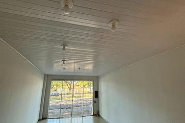 Sal&atilde;o Comercial para alugar - 40m&sup2; - Zona VII