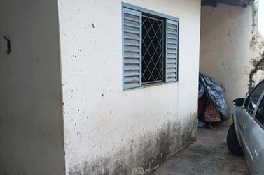 Casa &agrave; venda - 80m&sup2; - Zona VI