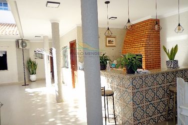Sobrado &agrave; venda - 356m&sup2; - Zona 2