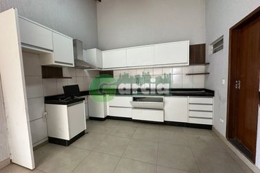 Casa para alugar - Jardim Tamoio