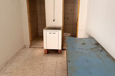 Sal&atilde;o Comercial para alugar - 300m&sup2; - Zona VII
