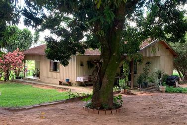 Ch&aacute;cara &agrave; venda - 7260m&sup2; - Zona I