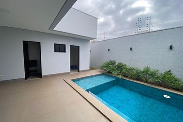 Casa &agrave; venda - 208m&sup2; - Parque Residencial Interlagos II