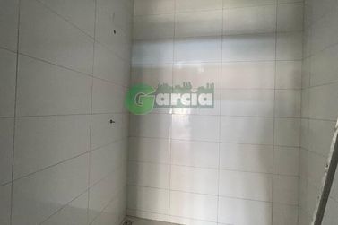 Sal&atilde;o Comercial para alugar - 420m&sup2; - Zona III