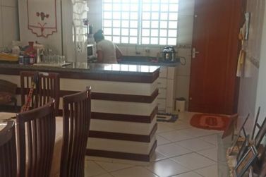 Casa &agrave; venda - 134m&sup2; - Parque San Remo I