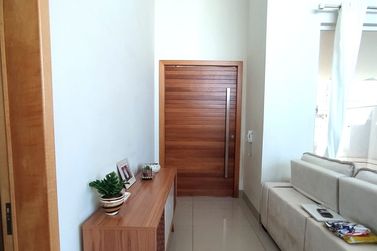 Casa &agrave; venda - 237m&sup2; - Jardim Oliveira