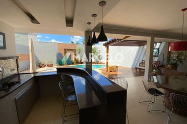 Sobrado &agrave; venda - 410m&sup2; - Jardim Vila Romana