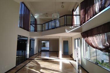 Casa &agrave; venda - 406m&sup2; - Zona II