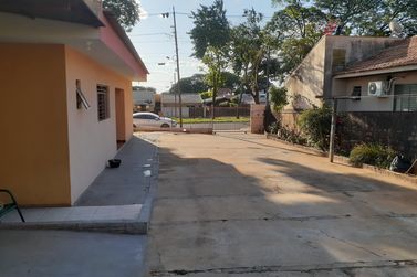 Casa &agrave; venda - 525m&sup2; - Jardim Tropical