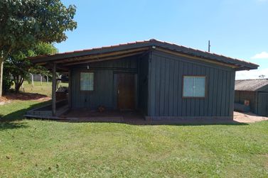 Ch&aacute;cara &agrave; venda - 20m&sup2; - Estrada Jaborandi