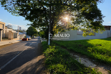 Terreno &agrave; venda - 275m&sup2; - Parque Alphaville