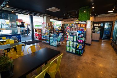 Sal&atilde;o Comercial &agrave; venda - 1470m&sup2; - Zona I