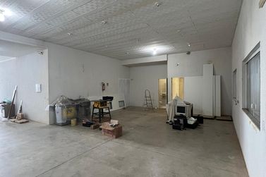 Sal&atilde;o Comercial para alugar - 180m&sup2; - Parque Residencial da G&aacute;vea