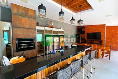 Casa &agrave; venda - 400m&sup2; - Zona II