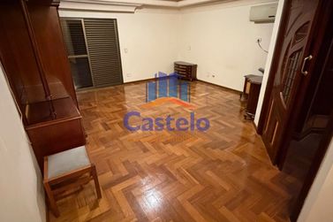 Casa para alugar - 300m&sup2; - ZONA I-A