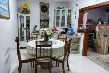 Sobrado &agrave; venda - 324m&sup2; - Jardim Global