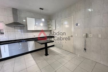 Apartamento para alugar - 130m&sup2; - Zona I