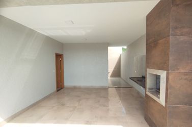 Casa &agrave; venda - 132m&sup2; - Jardim Azal&eacute;ia