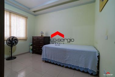 Sobrado &agrave; venda - 266m&sup2; - Zona II