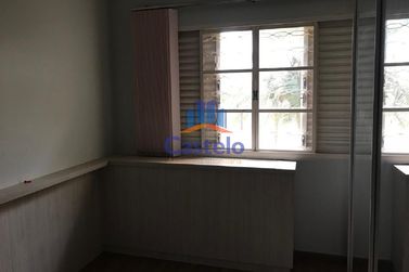 Casa &agrave; venda - 320m&sup2; - Jardim San Fernando