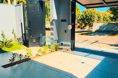 Casa &agrave; venda - 254m&sup2; - Jardim Alphavile
