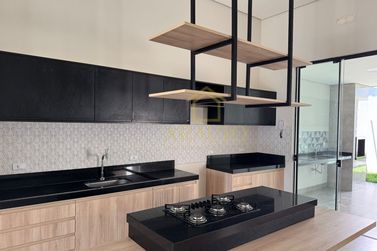 Casa &agrave; venda - 130m&sup2; - Jardim Imigrantes II