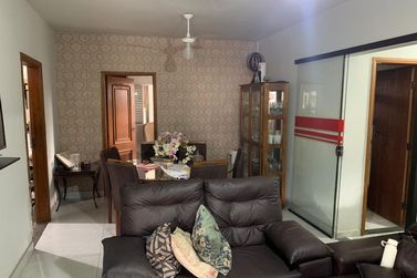 Casa &agrave; venda - 204m&sup2; - Zona I