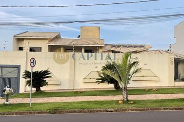 Casa &agrave; venda - 700m&sup2; - Jardim Harmonia