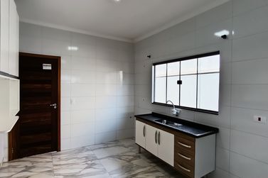 Casa para alugar - 77m&sup2; - JARDIM AEROPORTO II