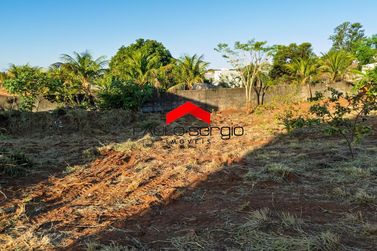 Terreno &agrave; venda - 1499m&sup2; - Parque Estancia II