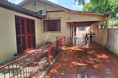 Casa &agrave; venda - 168m&sup2; - Conjunto Residencial Independencia