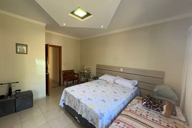 Casa &agrave; venda - 420m&sup2; - JARDIM SUZUKI
