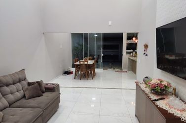 Casa &agrave; venda - 140m&sup2; - Jardim Arax&aacute;