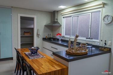 Sobrado &agrave; venda - 338m&sup2; - Ecoville Residence